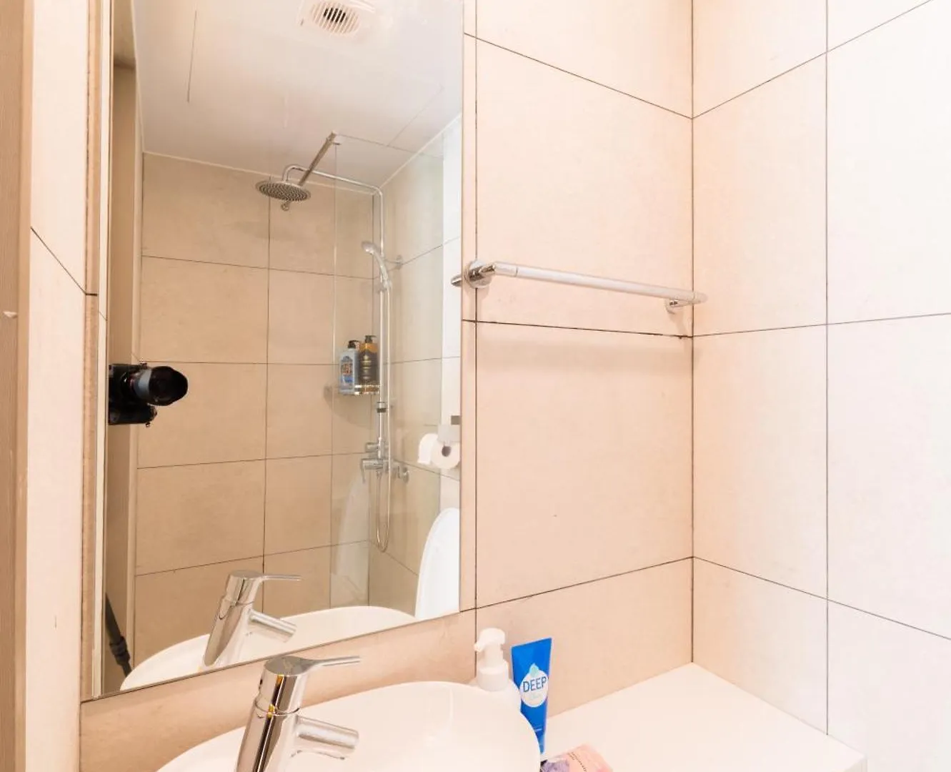 Hongik Univ Station Wave Family Suite #3 Seoel Appartement