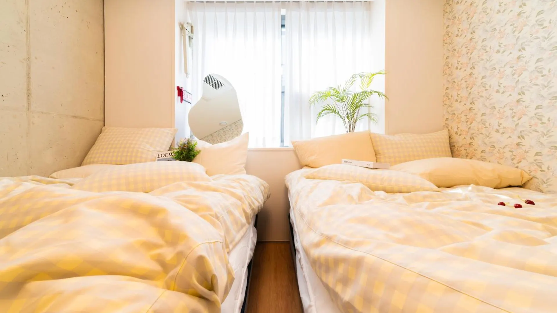 Hongik Univ Station Wave Family Suite #3 سيول شقة