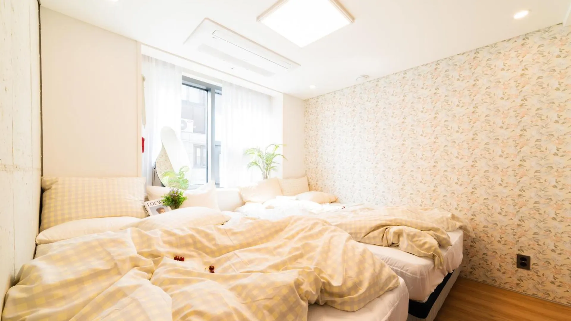 Hongik Univ Station Wave Family Suite #3 سيول